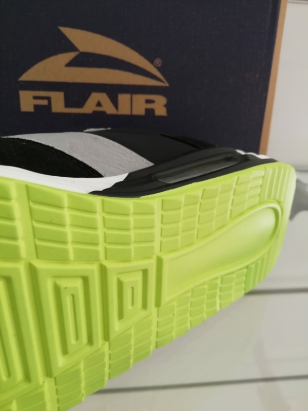 Stocklot sport shoes - Image 10