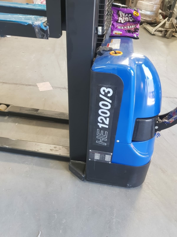 Stocklot fork lifters - Image 4
