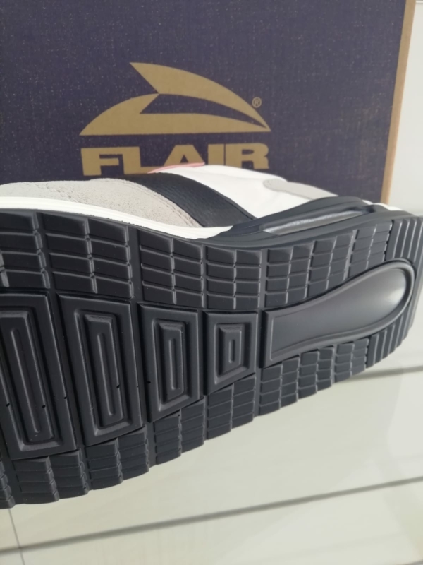 Stocklot sport shoes - Image 12