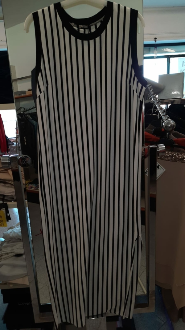 Stocklot clothing - Image 25