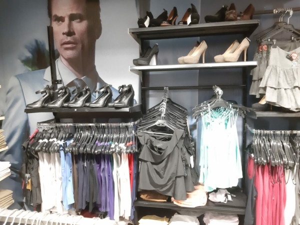 Stocklot branded clothing - Image 13