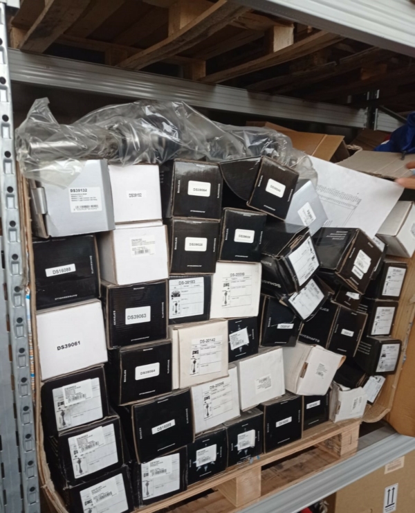 Stocklot general spare parts for cars - Image 5