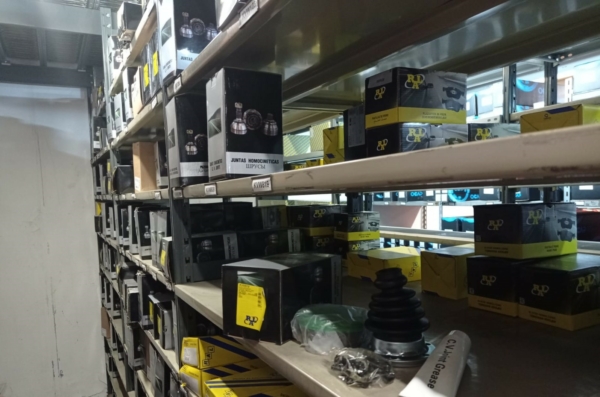 Stocklot general spare parts for cars - Image 34