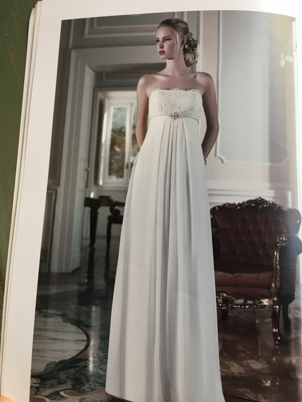 Stocklot wedding dresses - Image 9