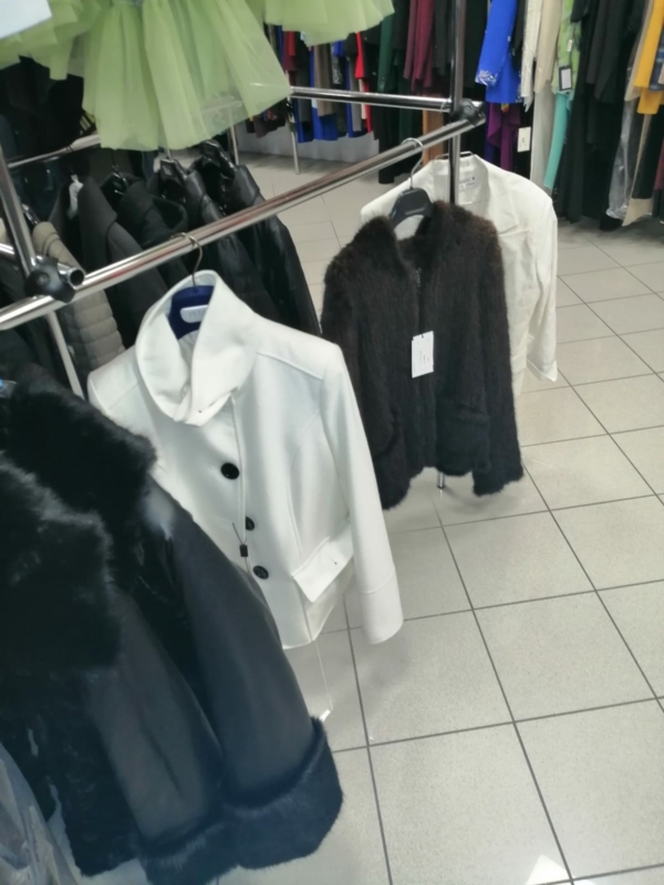 Stocklot cerimonial clothing for men and ladies - Image 13