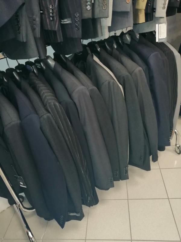 Stocklot cerimonial clothing for men and ladies - Image 17