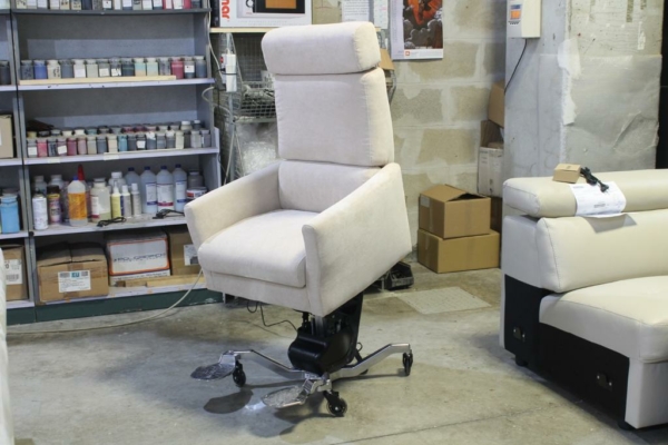 Stocklot electric reclining armchairs - Image 6