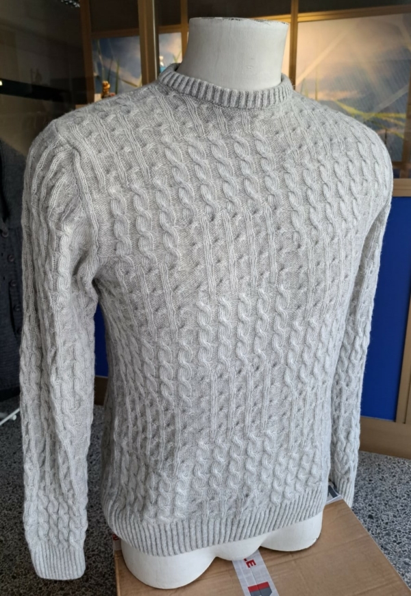 Special offer men's knitwear