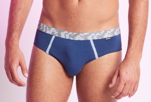 Stocklot lingerie and outerwear - Image 3