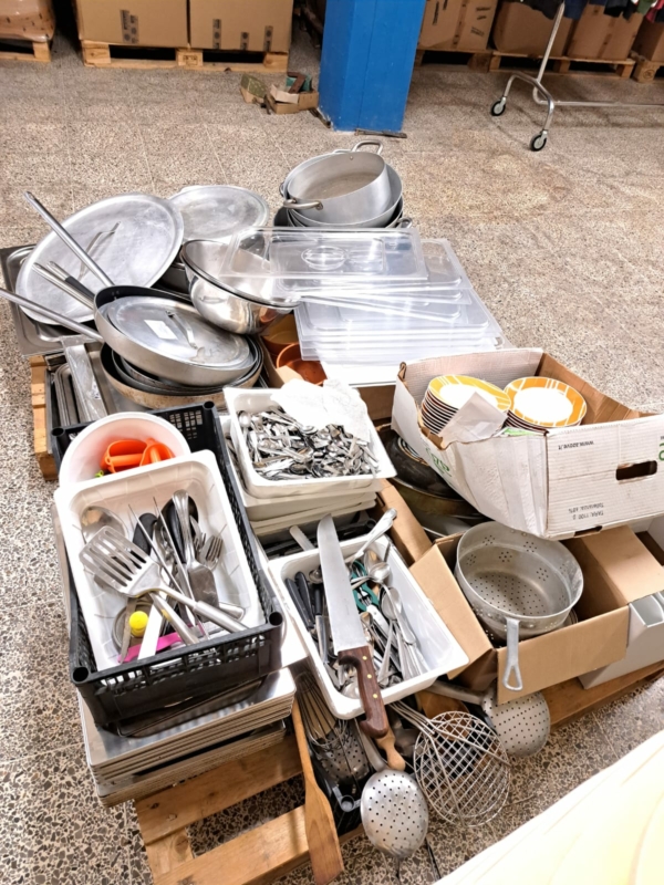 Stocklot kitchen equipment and accessories - Image 12