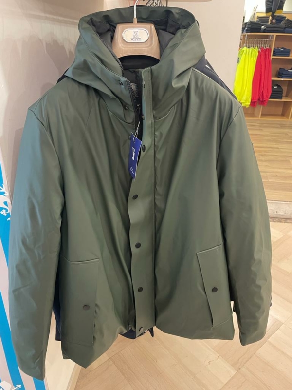 Stocklot winter clothing - Image 4