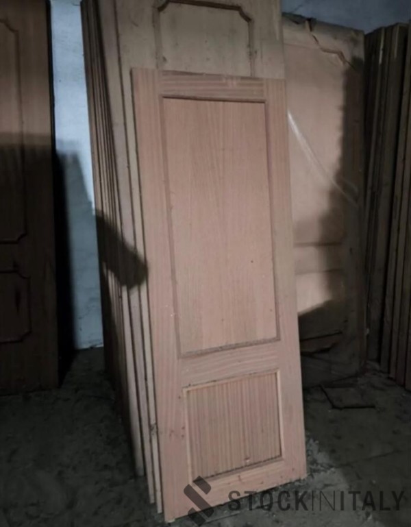Stocklot of wooden doors - Image 8