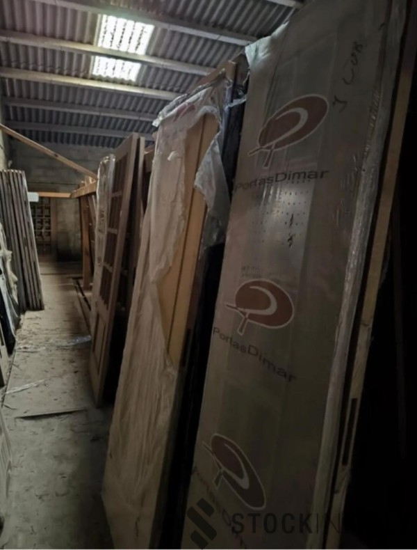 Stocklot of wooden doors - Image 6