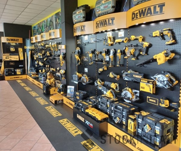 Stocklot of power tools and hand tools