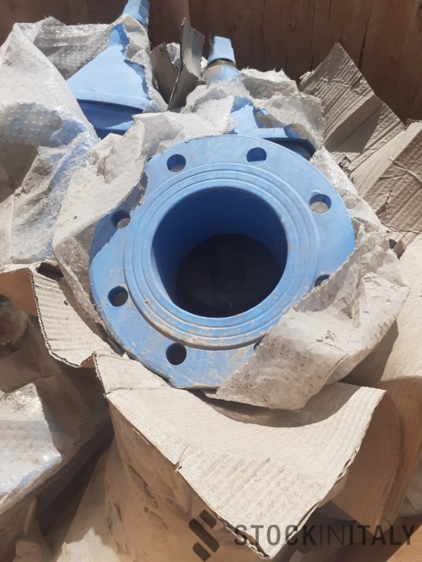 Stocklot of valves - Image 4