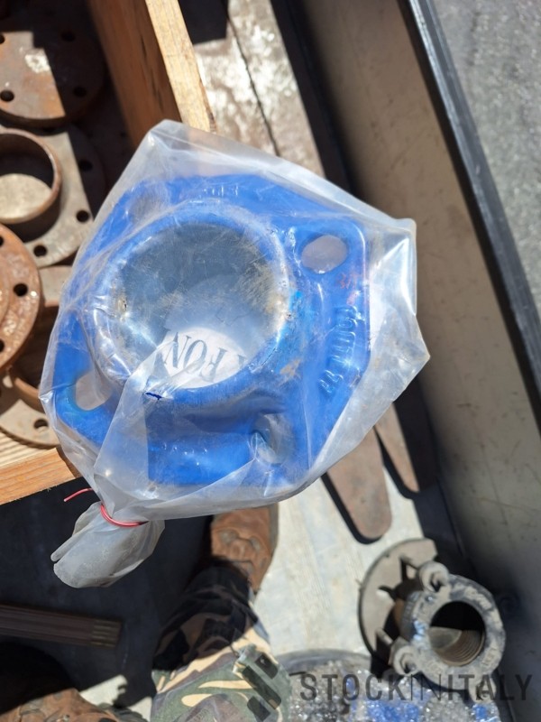 Stocklot of valves - Image 25
