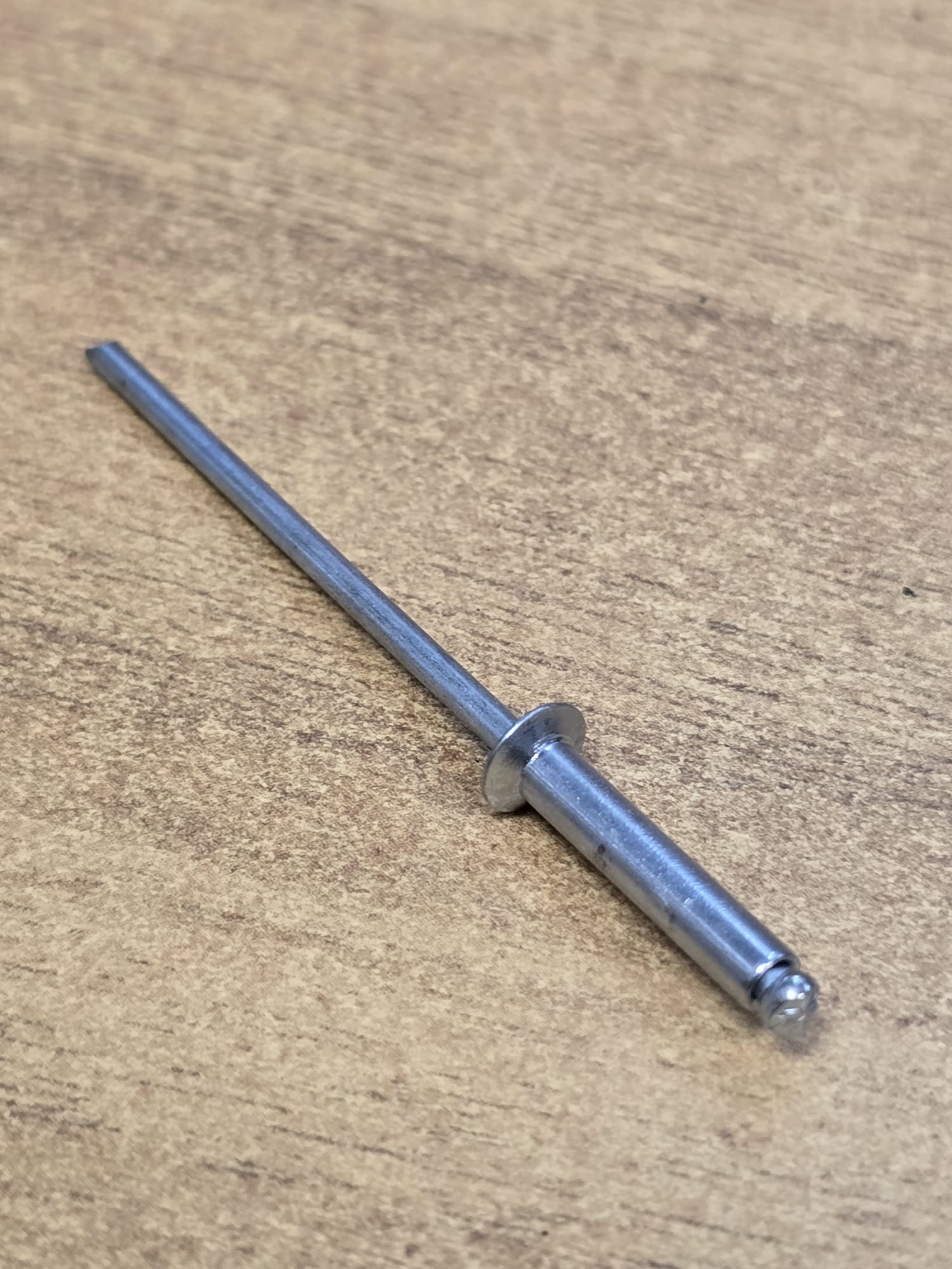 Stocklot of fasteners and hardware - Image 29