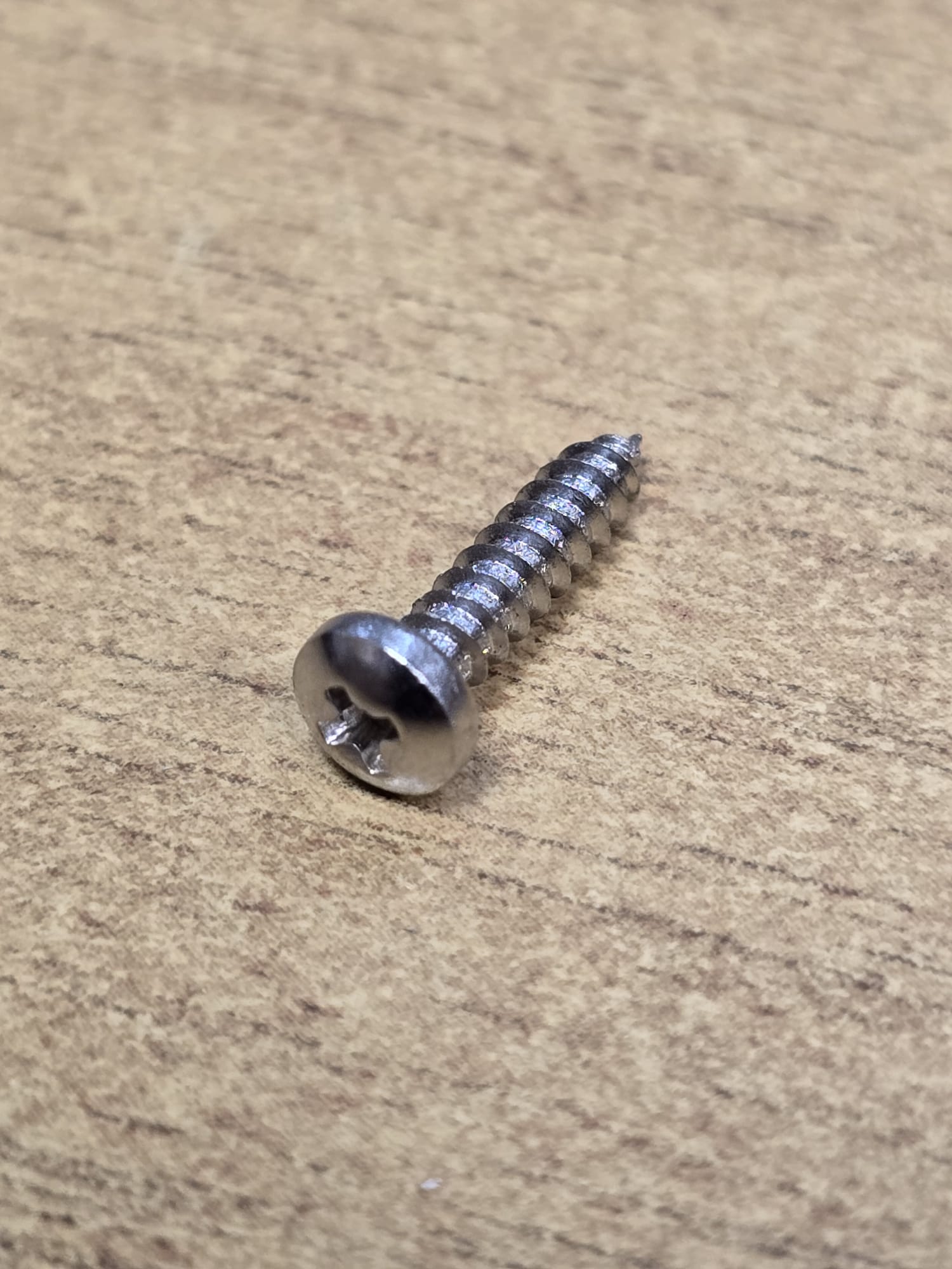 Stocklot of fasteners and hardware - Image 18